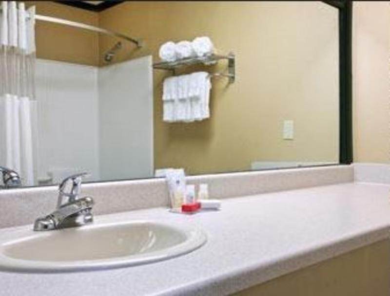 Quality Inn Техаркана Номер фото